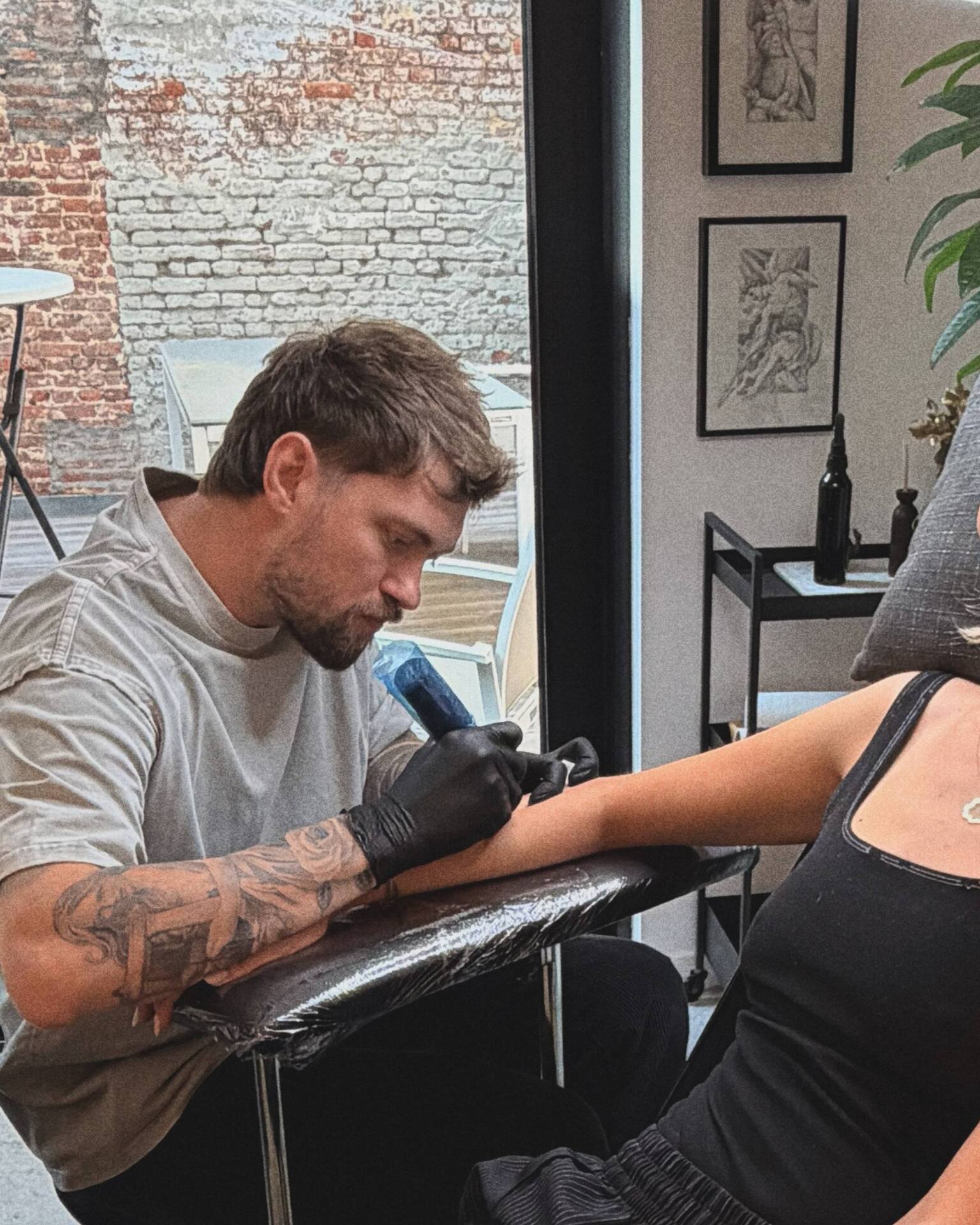 tattoo artist antwerpen tattoo artist antwerpen